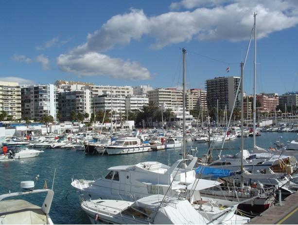 Buy a house in Marbella (MÃ¡laga)