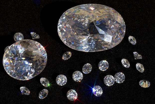 Joyería de circonita cúbica – La Creación de un Sueño